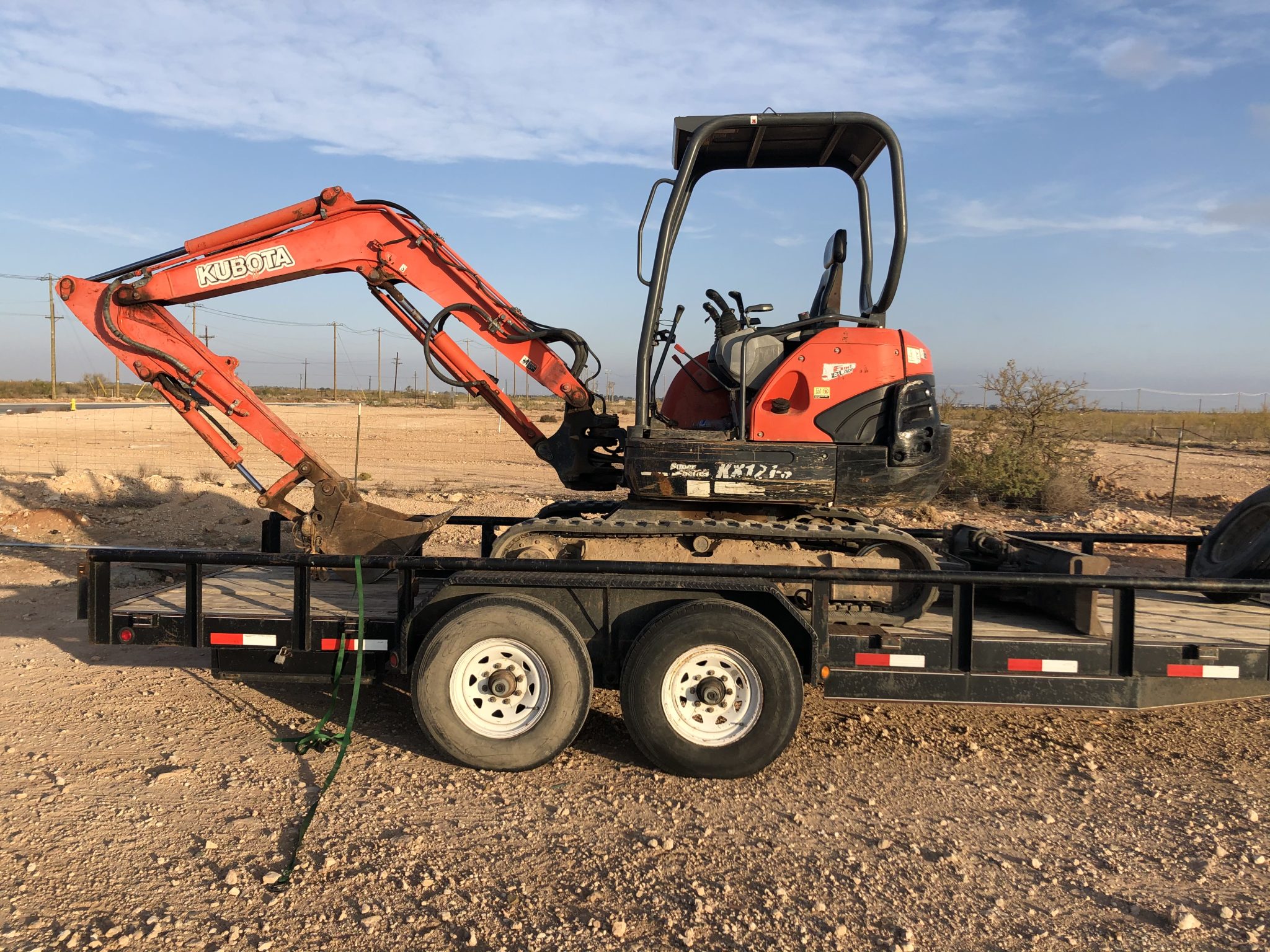 McLo Hotshot Service fleet truck ready for hot shot delivery in the Midland-Odessa corridor of the Permian Basin